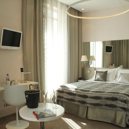Le Cesar Hotel Provins Bagian luar foto