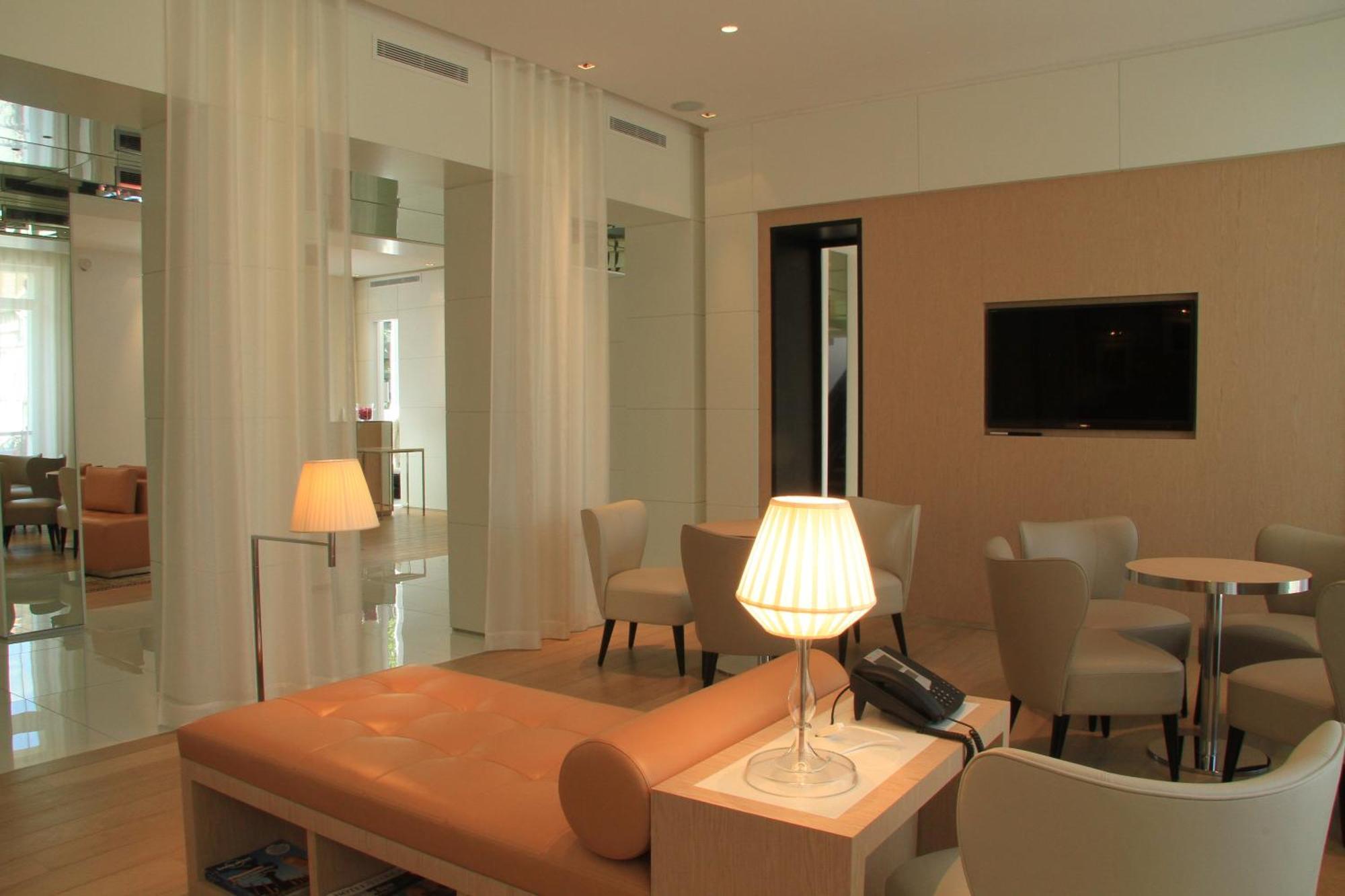 Le Cesar Hotel Provins Bagian luar foto